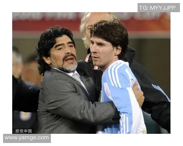 阿根廷足球双雄梅西与马拉多纳的传奇对决与时代印记